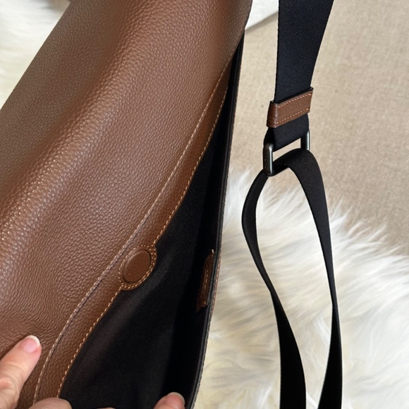 Coach Briefcase (100% authentic--No H2261-CB841) - Picture 11 of 15